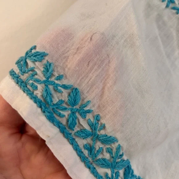 Dolma Blue White embroidered tunic blouse dress - Picture 5 of 5